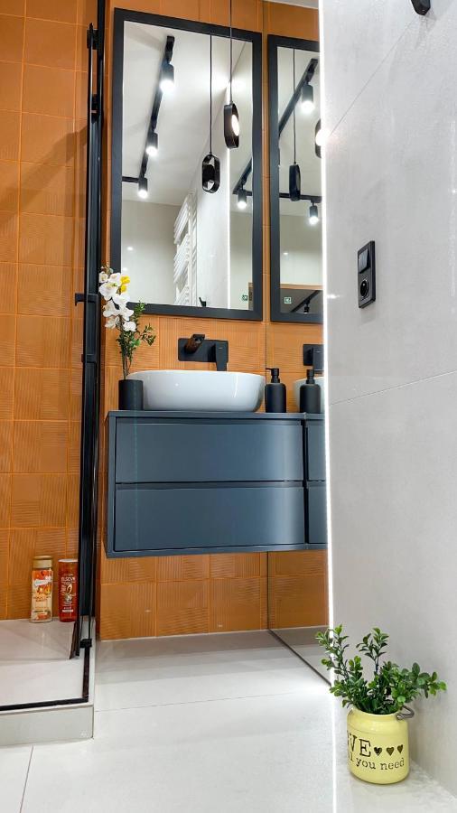 Comfortable 1-Room Apartment Close To The Center Varsavia Esterno foto